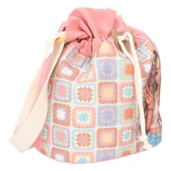 Depesche 12416 TOPModel Beuteltasche HIPPIE HEART Talita Patchwork-Muster -Nici || Wild Republic || Depesche Verkäufe 0012416 0012416 12416 5 image zoom