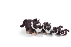 Nici 45313 Säbelzahntiger Rodriguez Stehend Ca 16cm Stone Age Plüsch Kuscheltier -Nici || Wild Republic || Depesche Verkäufe 45307 45308 45309 45310 06 Groessenvergleich 1 2048x1376 1