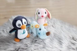 Nici 46571 Wombitombi Schmusetier 3D Hase Hopsali 17cm My First Nici -Nici || Wild Republic || Depesche Verkäufe 46572 06 46570 46571 Milieu 2048x1365