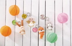 Nici 47538 Schlüsselanhänger Brauner Hase Plüsch 7cm Herz Symbol -Nici || Wild Republic || Depesche Verkäufe 47540 03 47528 47532 47530 Milieu vorl 2048x1306 3