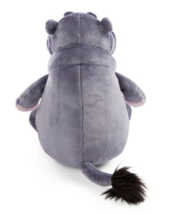 Nici 47972 Nilpferd DJ Nilbert 50cm Sitzend Plüsch Wild Friends GREEN -Nici || Wild Republic || Depesche Verkäufe 47975 03 ZA Frei vorl 1633x2048