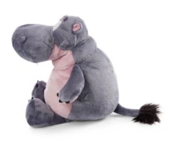 Nici 47972 Nilpferd DJ Nilbert 50cm Sitzend Plüsch Wild Friends GREEN -Nici || Wild Republic || Depesche Verkäufe 47975 04 ZA Frei vorl 2048x1744