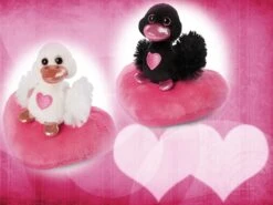 Nici 48264 + 48265 SET Schwäne Auf Herzkissen Ca 13cm Plüsch Love Classics GREEN -Nici || Wild Republic || Depesche Verkäufe 48264 48265 SET