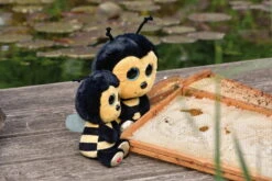 Nici 48733 Glubschis Meadow Biene Miss Bizz 15cm Plüsch Kuscheltier GREEN -Nici || Wild Republic || Depesche Verkäufe 48736 10 48733 Milieu 2048x1366