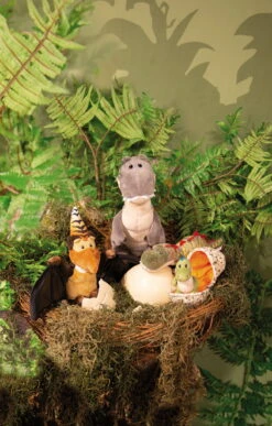 Nici 48808 Dinosaurier Flugsaurier Orny 17cm Plüsch Kuscheltier Dino GREEN -Nici || Wild Republic || Depesche Verkäufe 48808 14 48813 48811 48803 Milieu 1307x2048 1