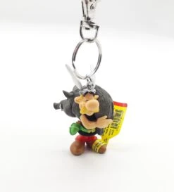 Asterix Schlüsselanhänger Karabiner Asterix Mit Wildschwein Ca 6cm Plastoy 60428 -Nici || Wild Republic || Depesche Verkäufe Asterix Schluesselanhaenger Karabiner Asterix mit Wildschwein ca 6cm Plastoy 60428 2