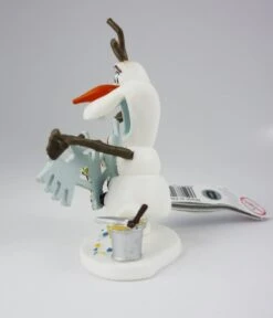 Disney Frozen Die Eiskönigin Schneemann Olaf Mit Girlande Bullyland 12943 -Nici || Wild Republic || Depesche Verkäufe Disney Frozen Schneemann Olaf mit Girlande Sammelfigur Bullyland 12943 3