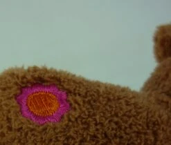 Nici 25810 MagNICI Brauner Bär Mit Aufgestickter Blume Plüsch Ca 12cm -Nici || Wild Republic || Depesche Verkäufe Nici MagNici 25810 brauner Baer mit aufgestickter Blume Pluesch ca 12cm 1